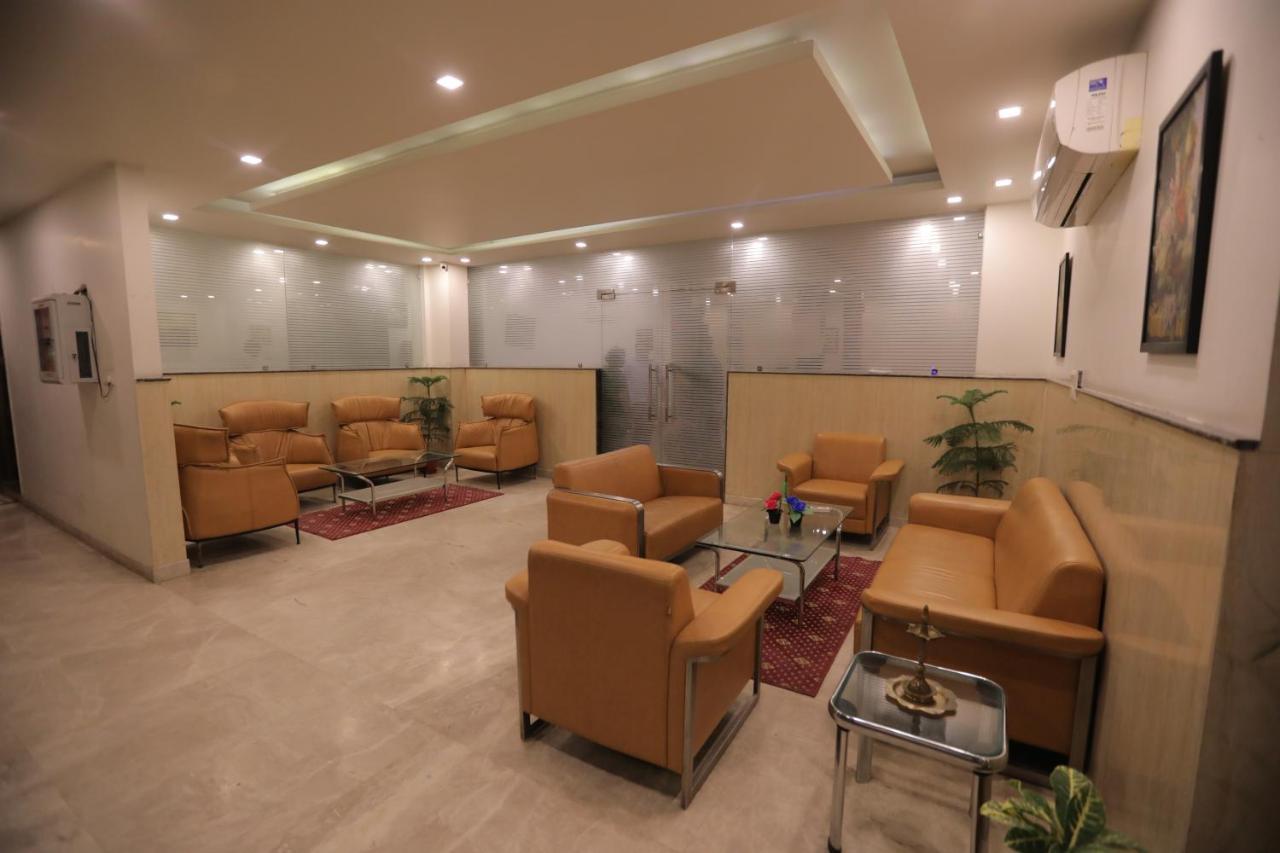 Airport Hotel Bollywood Paradise Нью-Делі Екстер'єр фото
