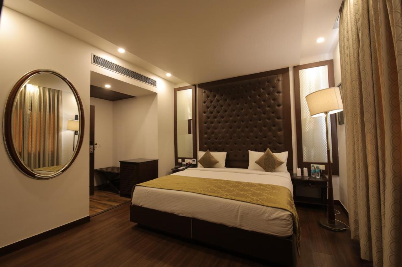 Airport Hotel Bollywood Paradise Нью-Делі Екстер'єр фото
